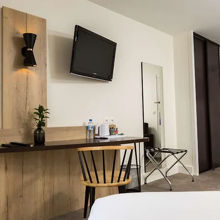 Otel Western Le Bois De La Marche 3*