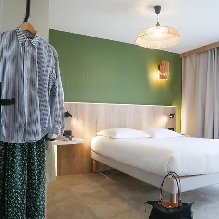 Western Le Bois De La Marche Otel