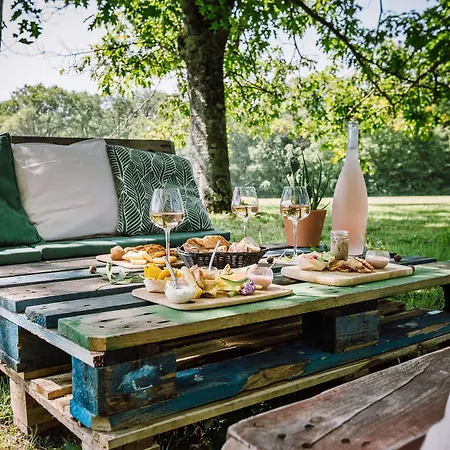 ホテル ベストウエスタン ル ボワ ド ラ マルシュ Ligugé