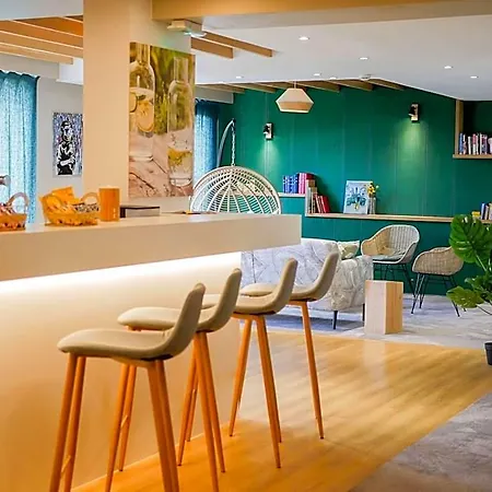 Western Le Bois De La Marche Otel