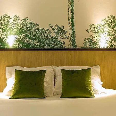 Western Le Bois De La Marche Otel