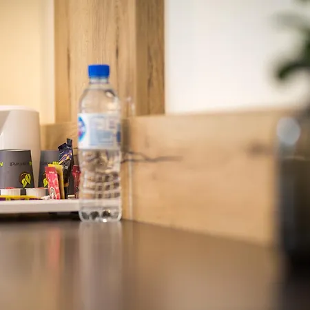 Western Le Bois De La Marche 3*