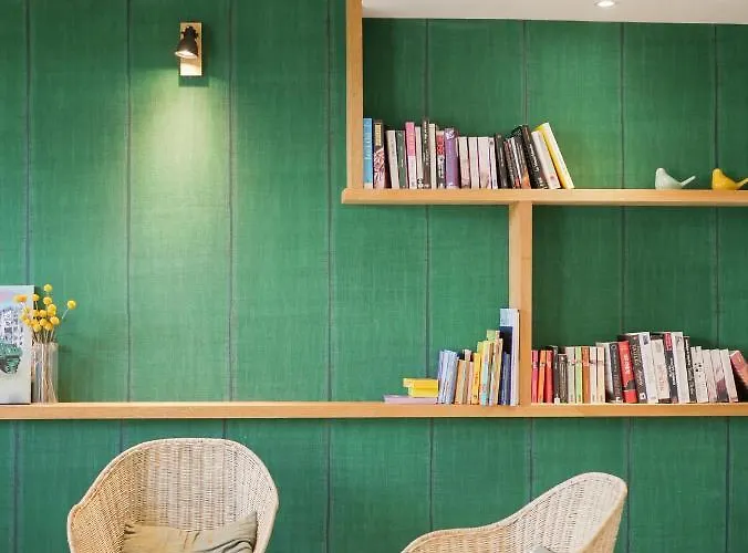 Hotel Western Le Bois De La Marche Liguge