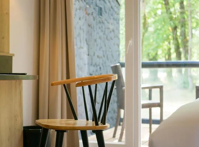 Hotel Western Le Bois De La Marche Liguge