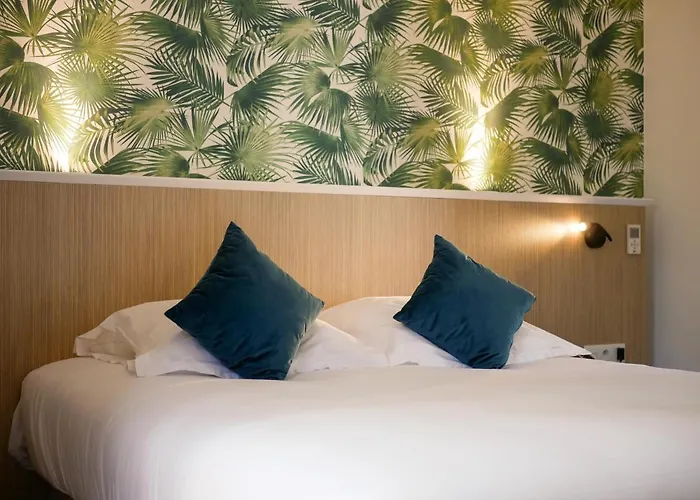 Western Le Bois De La Marche 3*