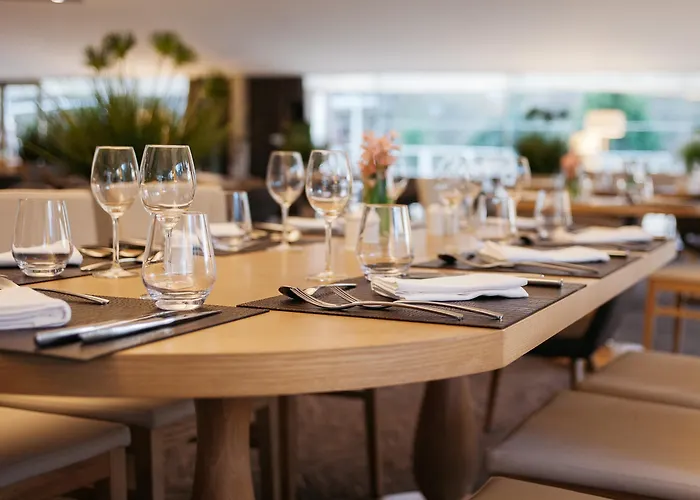 Western Le Bois De La Marche Liguge