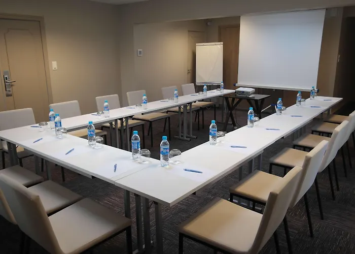 Western Le Bois De La Marche Hotel