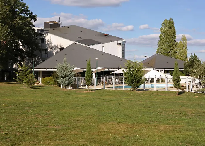 Hotel Western Le Bois De La Marche 3*