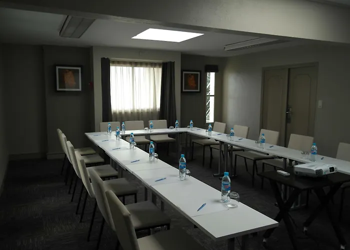 Western Le Bois De La Marche 3*