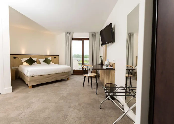 Western Le Bois De La Marche Hotel Liguge