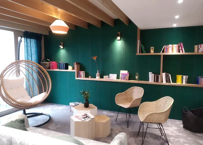 Hotel Western Le Bois De La Marche 3*