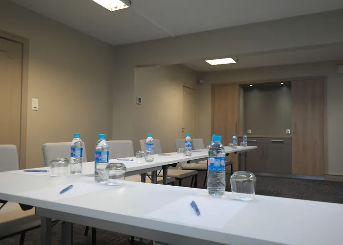 Western Le Bois De La Marche Hotel Liguge