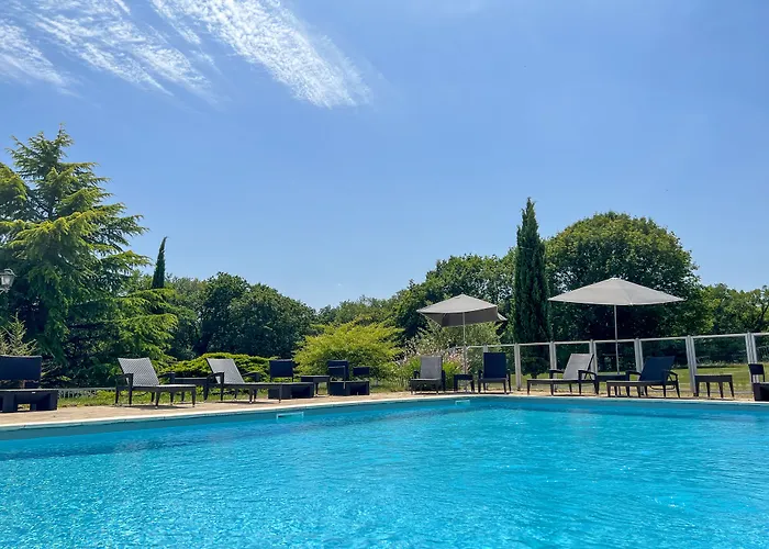 Hotel Western Le Bois De La Marche