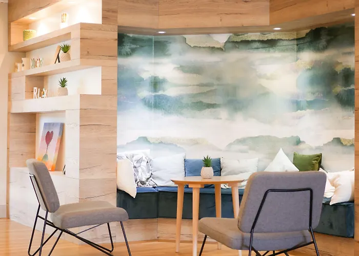 Western Le Bois De La Marche