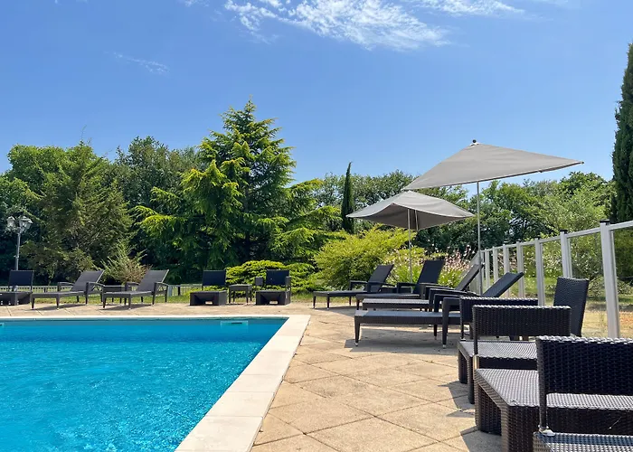 Western Le Bois De La Marche 3*