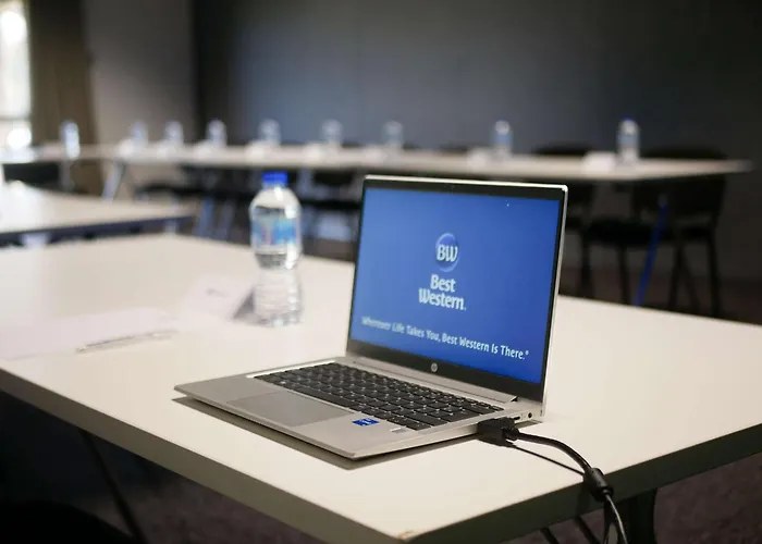 Western Le Bois De La Marche Hotel 3*