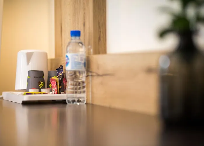 Western Le Bois De La Marche 3*